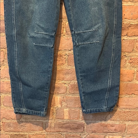 NWOT Amazon Mid-Rise Barrel Leg Jeans - Picture 6 of 8